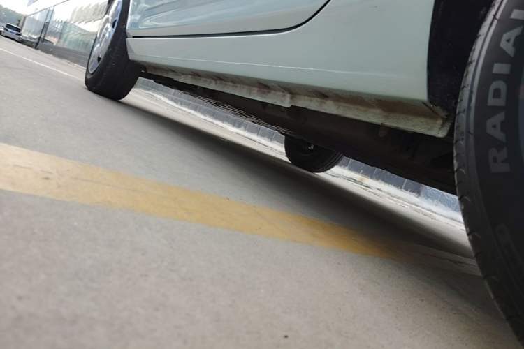Used Geely Galaxy Panda 2024 Panda Mini 200km Endurance Bear Left Side Sill