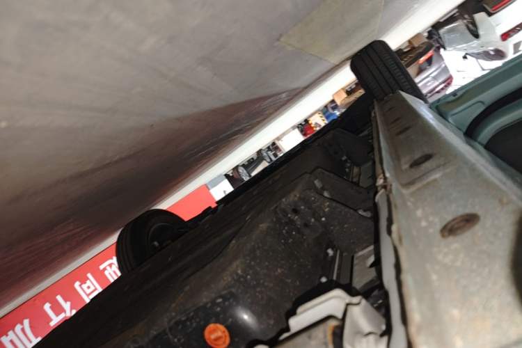 Used Geely Galaxy Panda 2024 Panda Mini 200km Longteng PRO Edition Left Side Sill