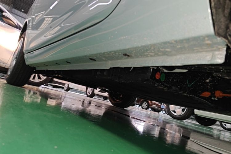 Used Geely Galaxy Panda 2024 Panda Mini 200km Longteng PRO Edition Left Side Sill