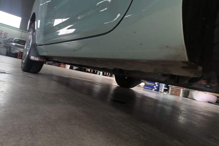 Used Geely Galaxy Panda 2024 Panda Mini 200km Endurance Bear Left Side Sill