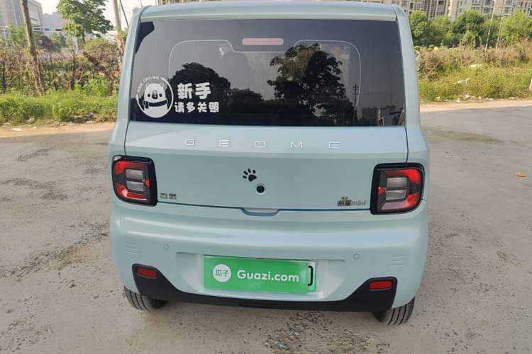 Used Geely Galaxy Panda 2024 Panda Mini 200km Endurance Bear Rear