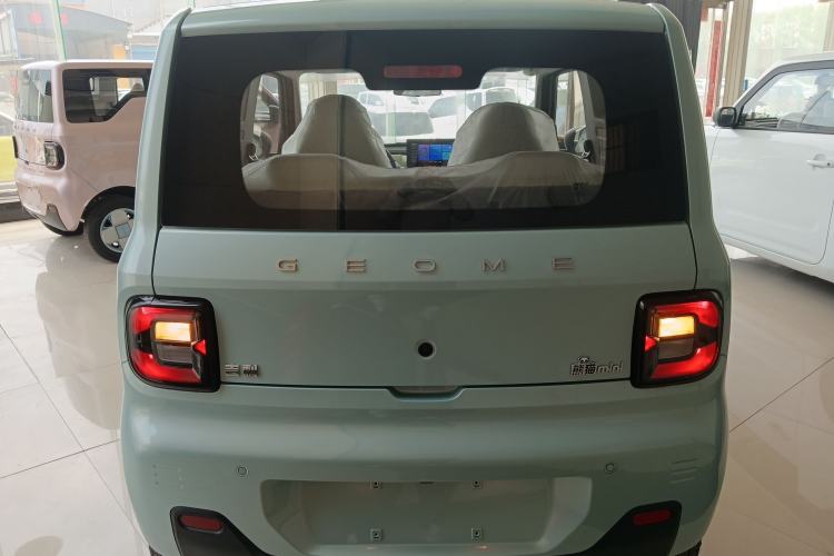 Used Geely Galaxy Panda 2024 Panda Mini 200km Endurance Bear Rear