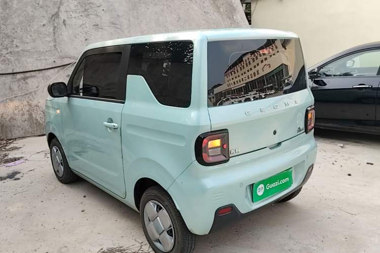 Used Geely Galaxy Panda 2024 Panda Mini 200km Endurance Bear Rear Left 45 Deg