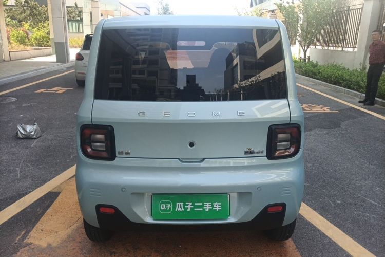 Used Geely Galaxy Panda 2024 Panda Mini 200km Endurance Bear Rear