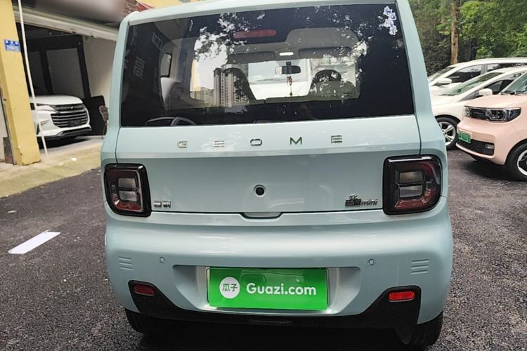 Used Geely Galaxy Panda 2024 Panda Mini 200km Endurance Bear Rear
