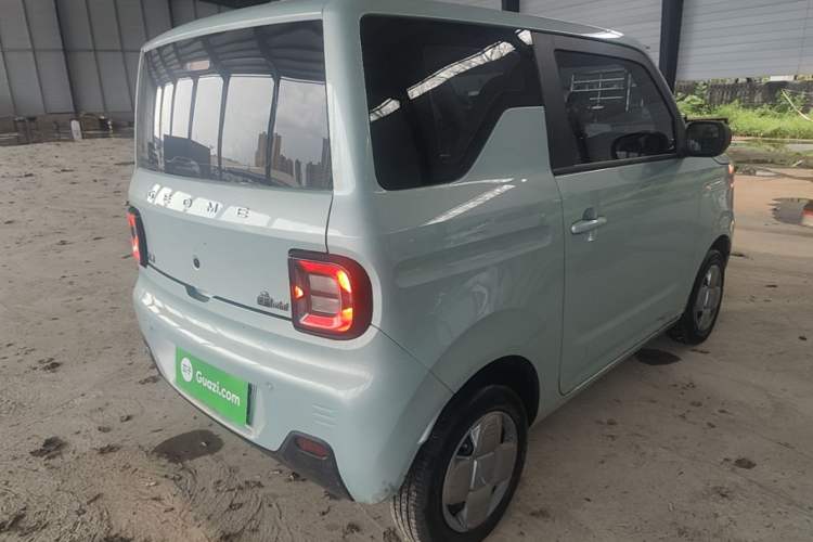 Used Geely Galaxy Panda 2024 Panda Mini 200km Endurance Bear Rear Right 45 Deg