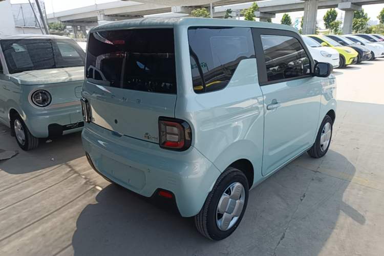 Used Geely Galaxy Panda 2024 Panda Mini 200km Endurance Bear Rear Right 45 Deg