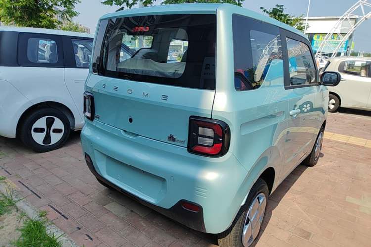 Used Geely Galaxy Panda 2024 Panda Mini 200km Endurance Bear Rear Right 45 Deg