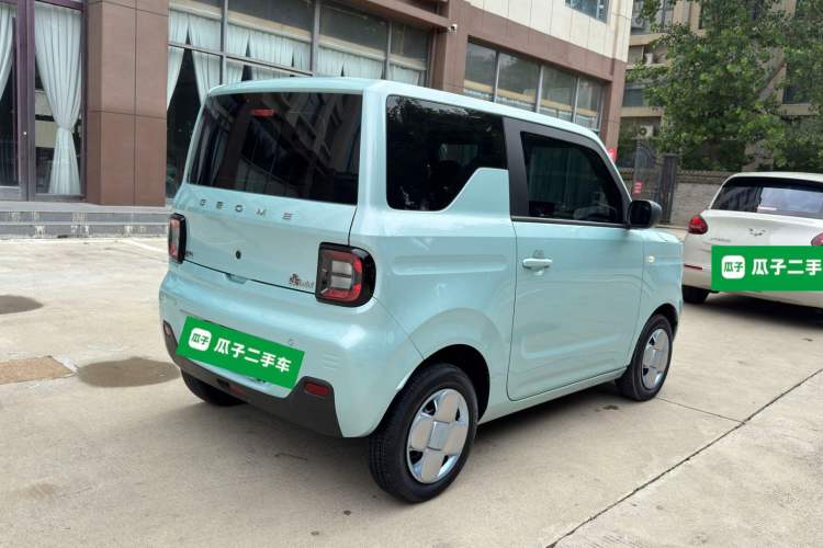 Used Geely Galaxy Panda 2024 Panda Mini 200km Endurance Bear Rear Right 45 Deg
