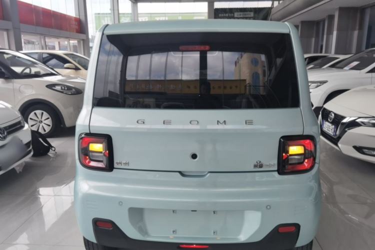 Used Geely Galaxy Panda 2024 Panda Mini 200km Endurance Bear Rear