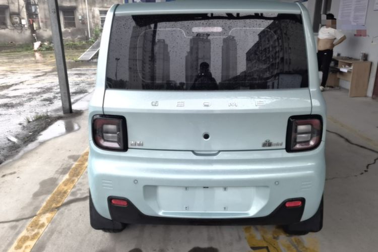 Used Geely Galaxy Panda 2024 Panda Mini 200km Endurance Bear Rear