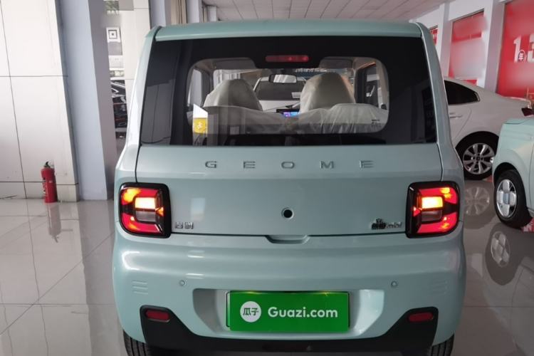 Used Geely Galaxy Panda 2024 Panda Mini 200km Endurance Bear Rear