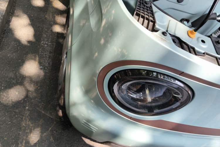 Used Geely Galaxy Panda 2024 Panda Mini 200km Endurance Bear Right Front Headlight