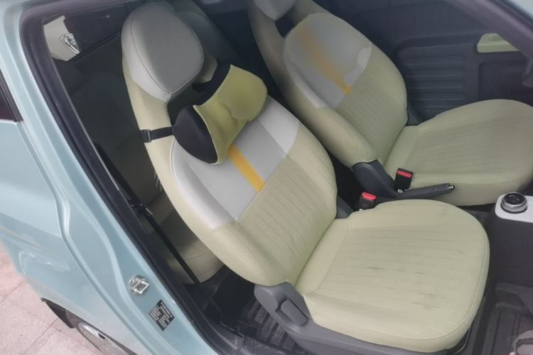 Used Geely Galaxy Panda 2024 Panda Mini 200km Endurance Bear Right Front Seat