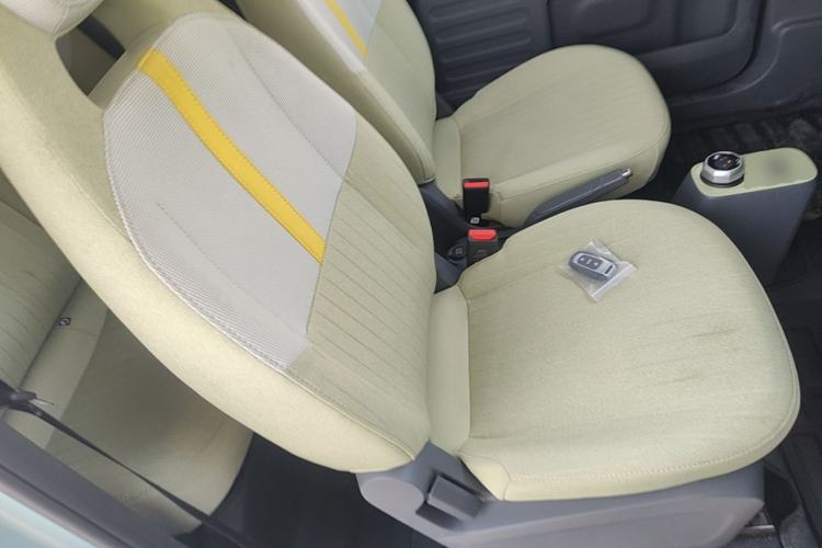 Used Geely Galaxy Panda 2024 Panda Mini 200km Endurance Bear Right Front Seat
