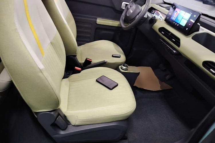 Used Geely Galaxy Panda 2024 Panda Mini 200km Endurance Bear Right Front Seat