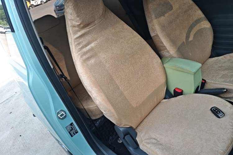 Used Geely Galaxy Panda 2024 Panda Mini 200km Endurance Bear Right Front Seat