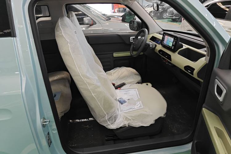 Used Geely Galaxy Panda 2024 Panda Mini 200km Longteng PRO Edition Right Front Seat