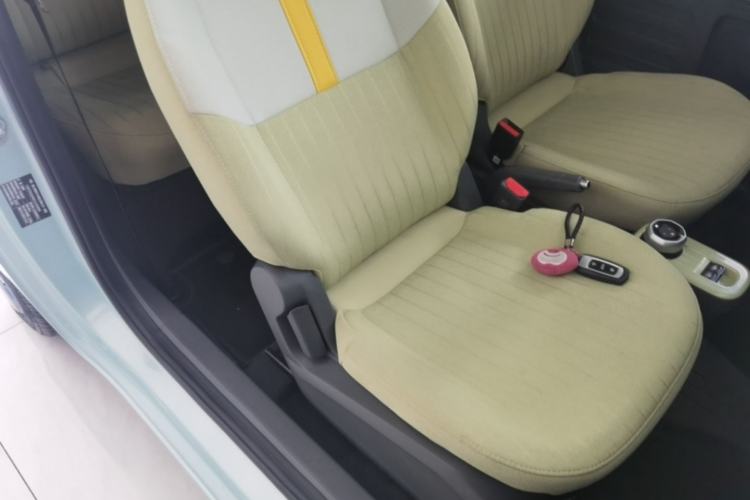 Used Geely Galaxy Panda 2024 Panda Mini 200km Endurance Bear Right Front Seat