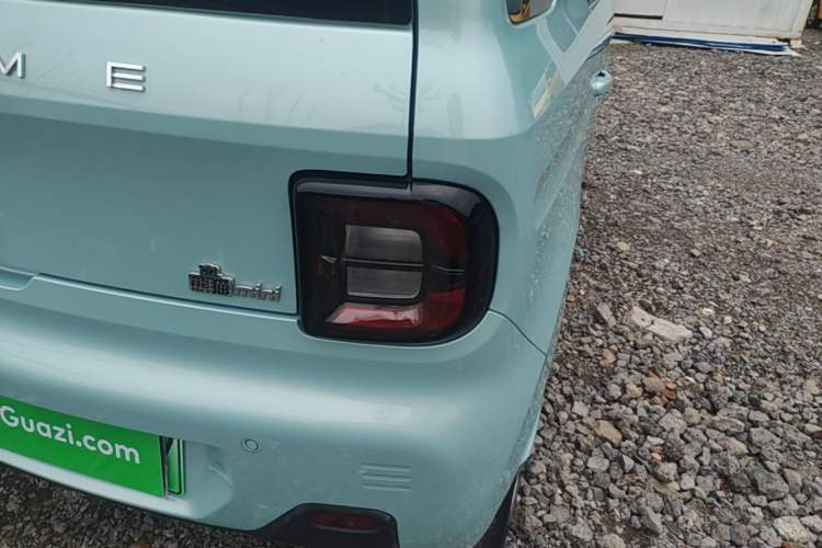 Used Geely Galaxy Panda 2024 Panda Mini 200km Endurance Bear Right Rear Taillight