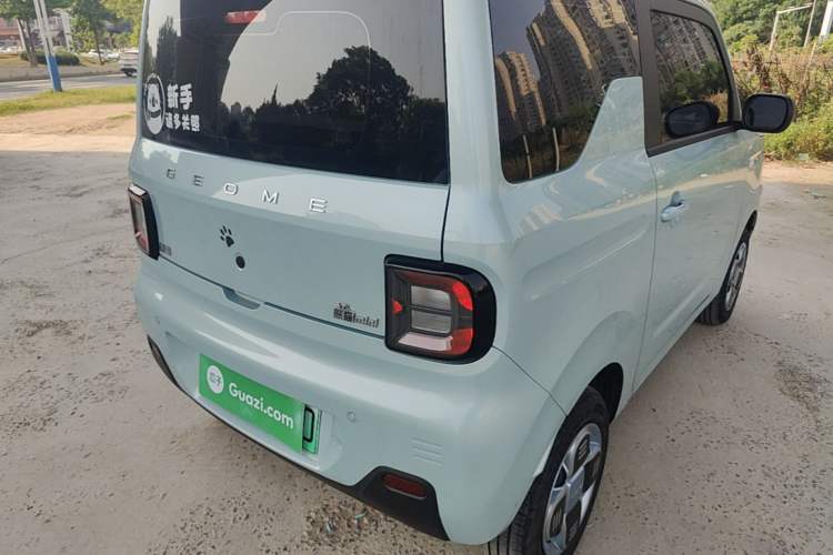 Used Geely Galaxy Panda 2024 Panda Mini 200km Endurance Bear Right Rear Taillight