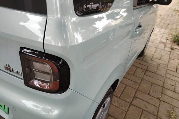 Used Geely Galaxy Panda 2024 Panda Mini 200km Endurance Bear Right Rear Taillight