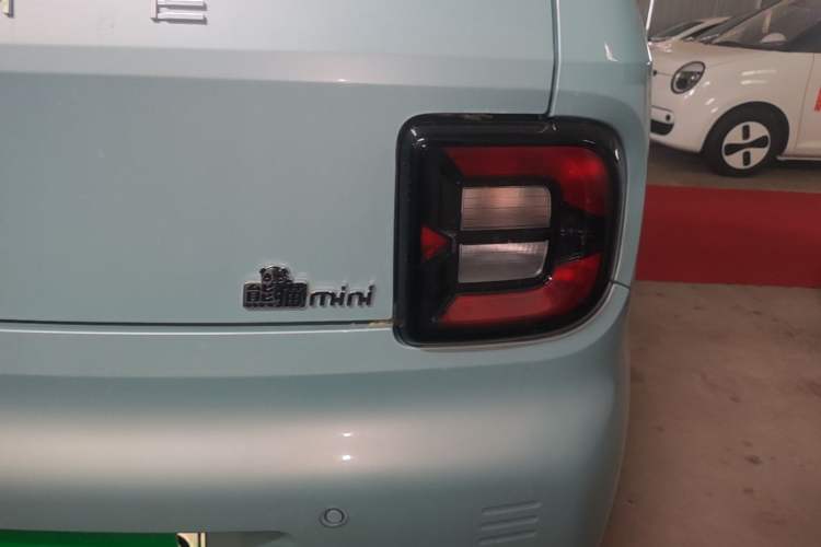 Used Geely Galaxy Panda 2024 Panda Mini 200km Endurance Bear Right Rear Taillight