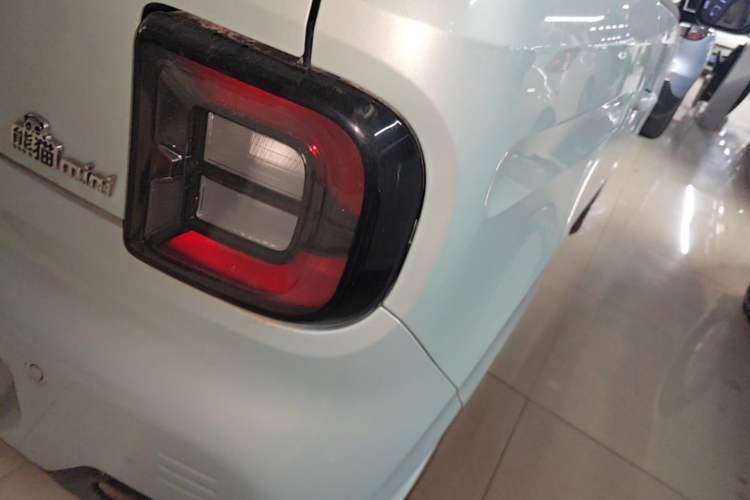 Used Geely Galaxy Panda 2024 200km Panda Kart Right Rear Taillight