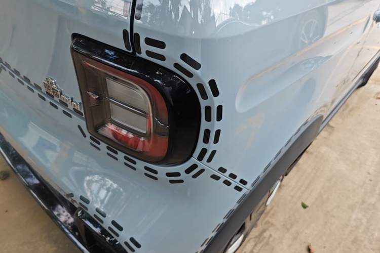 Used Geely Galaxy Panda 2024 200km Panda Kart Right Rear Taillight