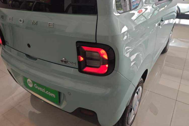Used Geely Galaxy Panda 2024 Panda Mini 200km Endurance Bear Right Rear Taillight