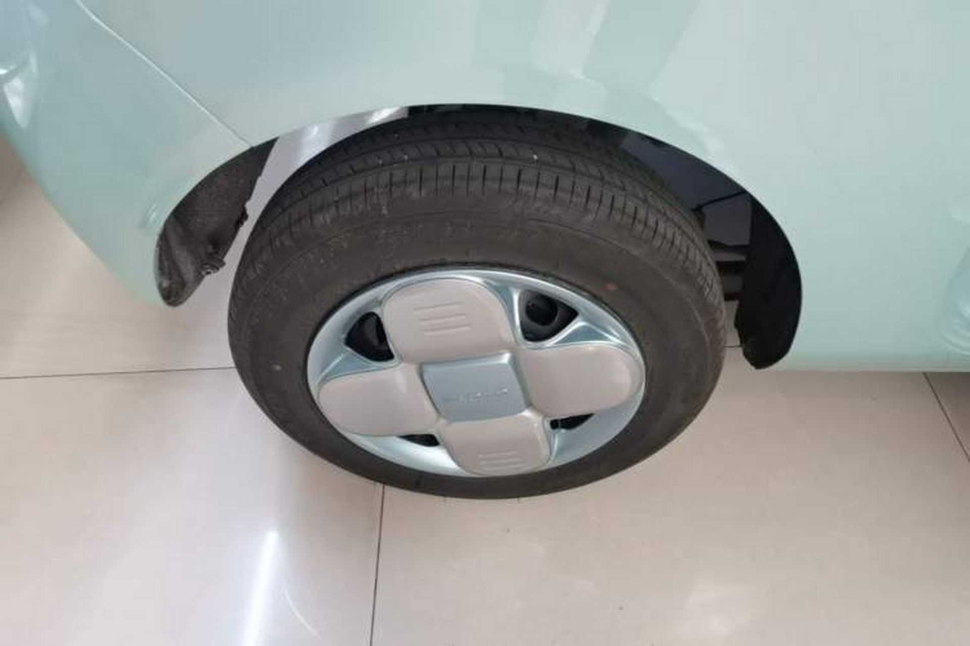 Used Geely Galaxy Panda 2024 Panda Mini 200km Endurance Bear Right Rear Wheel Hub