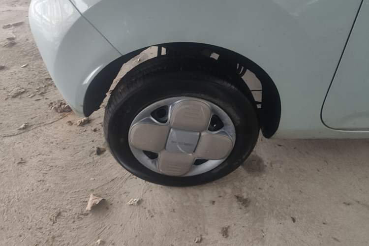 Used Geely Galaxy Panda 2024 Panda Mini 200km Endurance Bear Right Rear Wheel Hub