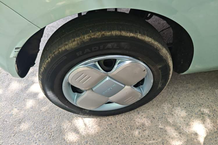 Used Geely Galaxy Panda 2024 Panda Mini 200km Endurance Bear Right Rear Wheel Hub