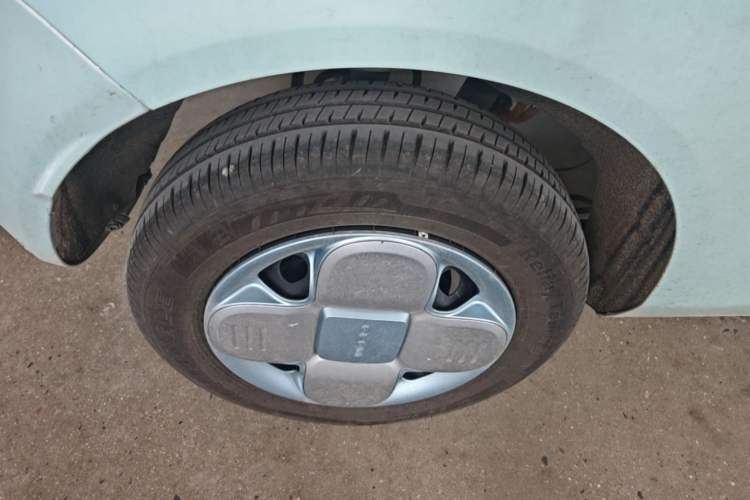 Used Geely Galaxy Panda 2024 Panda Mini 200km Endurance Bear Right Rear Wheel Hub
