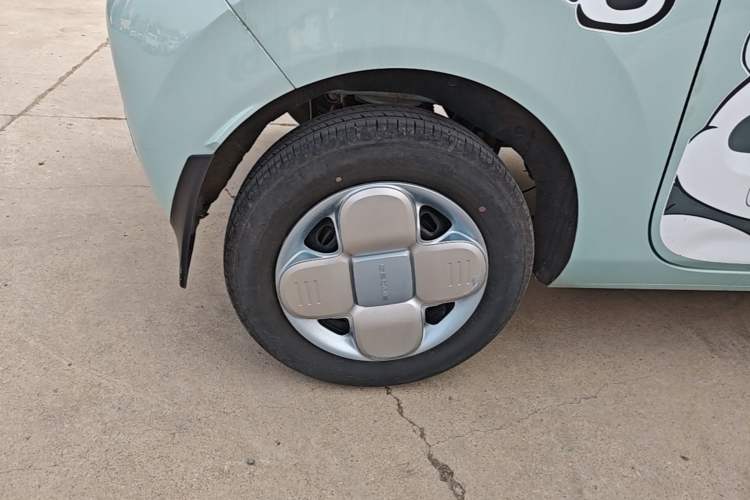 Used Geely Galaxy Panda 2024 Panda Mini 200km Endurance Bear Right Rear Wheel Hub