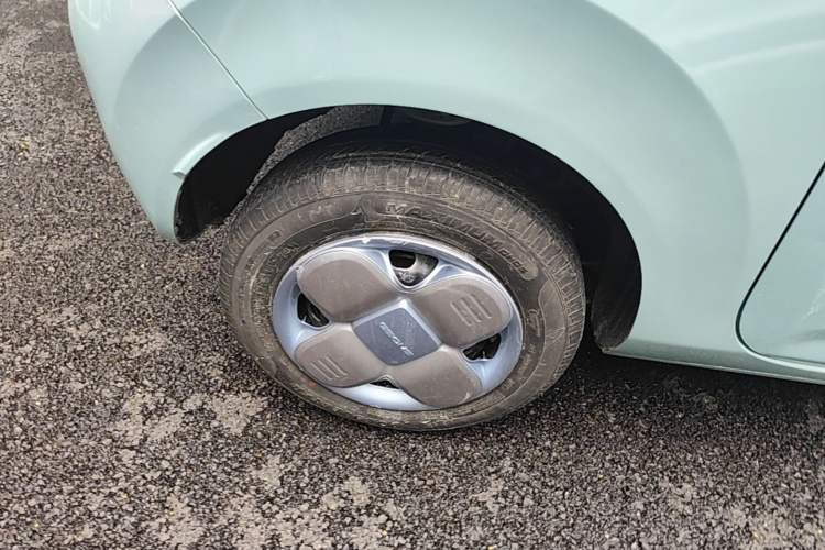 Used Geely Galaxy Panda 2024 Panda Mini 200km Endurance Bear Right Rear Wheel Hub