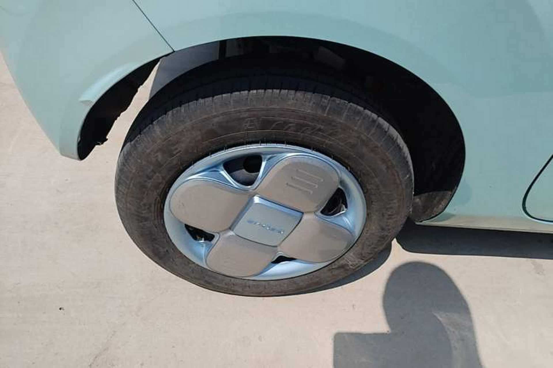 Used Geely Galaxy Panda 2024 Panda Mini 200km Endurance Bear Right Rear Wheel Hub