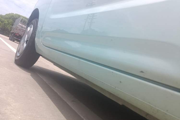 Used Geely Galaxy Panda 2024 Panda Mini 200km Longteng PRO Edition Right Side Sill