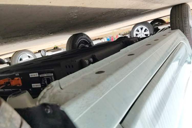 Used Geely Galaxy Panda 2024 Panda Mini 200km Endurance Bear Right Side Sill