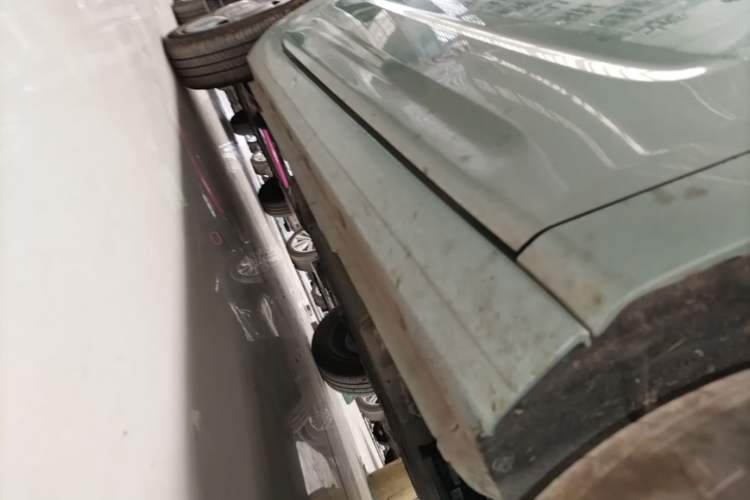 Used Geely Galaxy Panda 2024 Panda Mini 200km Endurance Bear Right Side Sill