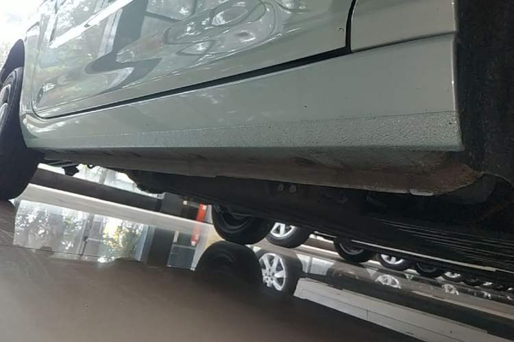Used Geely Galaxy Panda 2024 Panda Mini 200km Endurance Bear Right Side Sill