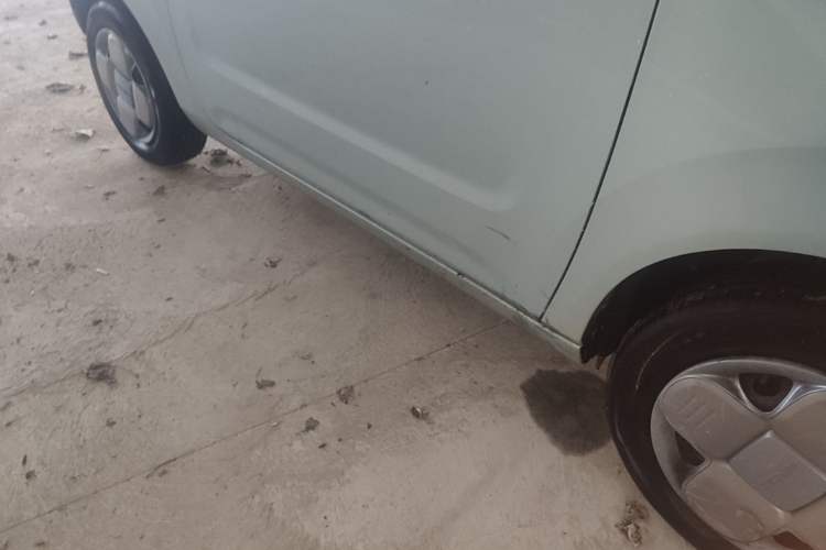 Used Geely Galaxy Panda 2024 Panda Mini 200km Endurance Bear Right Side Sill