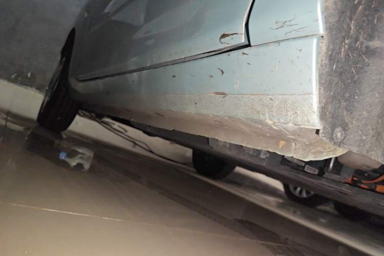 Used Geely Galaxy Panda 2024 200km Panda Kart Right Side Sill