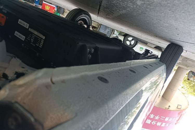 Used Geely Galaxy Panda 2024 Panda Mini 200km Endurance Bear Right Side Sill