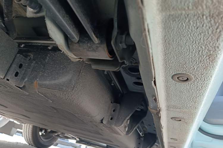 Used Geely Galaxy Panda 2024 Panda Mini 200km Endurance Bear Right Side Sill
