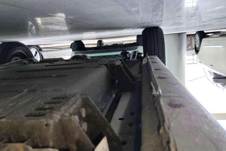 Used Geely Galaxy Panda 2024 Panda Mini 200km Endurance Bear Right Side Sill
