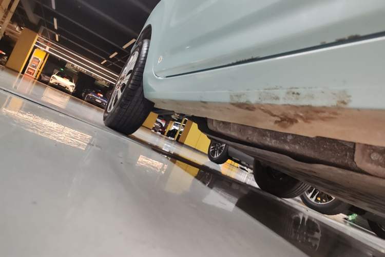 Used Geely Galaxy Panda 2024 Panda Mini 200km Endurance Bear Right Side Sill