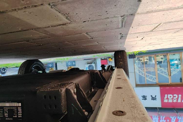 Used Geely Galaxy Panda 2024 Panda Mini 200km Endurance Bear Right Side Sill