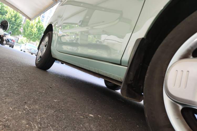 Used Geely Galaxy Panda 2024 Panda Mini 200km Endurance Bear Right Side Sill