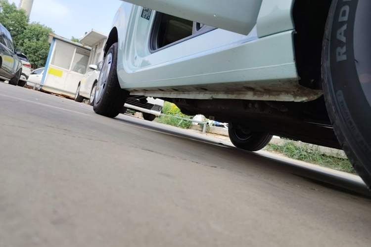 Used Geely Galaxy Panda 2024 Panda Mini 200km Endurance Bear Right Side Sill